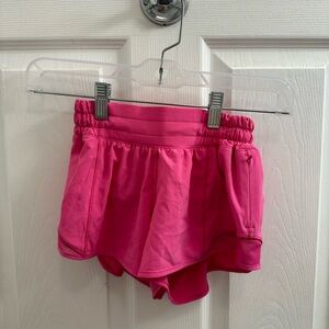 Lululemon Hotty Hot 2.5” Shorts